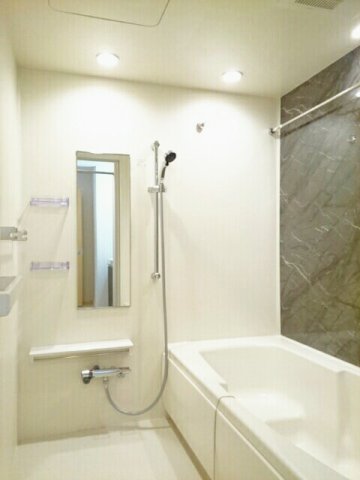 バス・シャワールーム　日々の暮らしに欠かせないお風呂です
