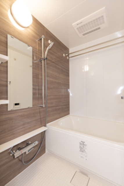 バス・シャワールーム　※写真は同タイプ住戸です。