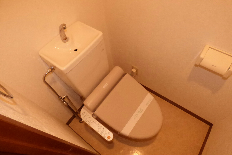トイレ　※同物件参考写真