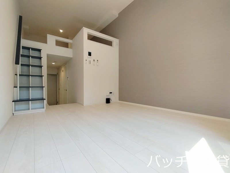 居室・リビング　画像は同型タイプの為、現状を優先致します。