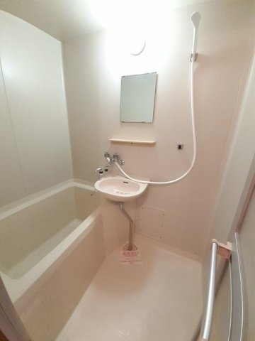 バス・シャワールーム　日々の疲れを癒すお風呂付です