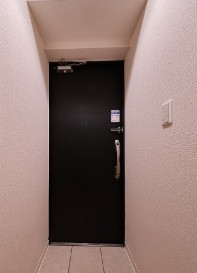 玄関　※他部屋、参考写真※
