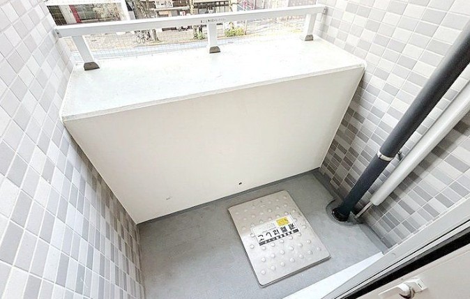 バルコニー　※他部屋、参考写真※