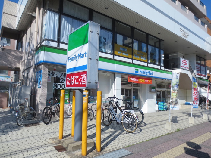 コンビニ　ファミリーマート植田駅前（コンビニ）まで255m