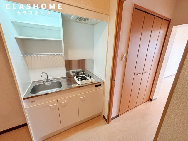 キッチン　同物件の別部屋になります。