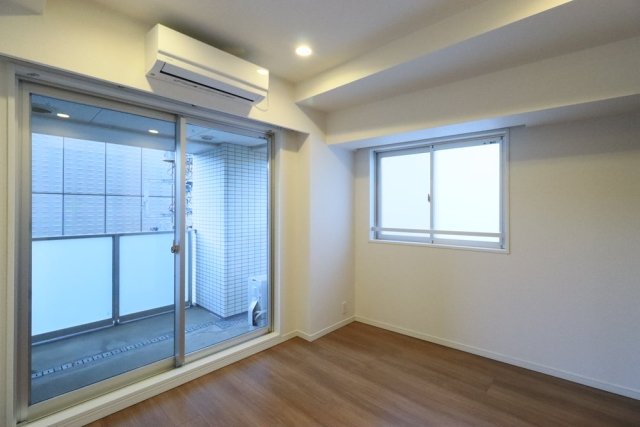 居室・リビング　コンパクトで使いやすい洋室です