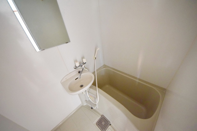 バス・シャワールーム　～ゆったりお風呂でバスタイム～