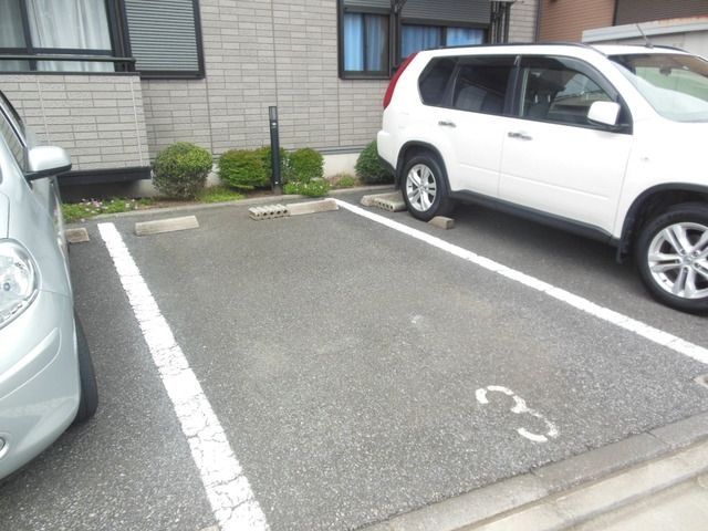 駐車場　★敷地内の駐車場です★