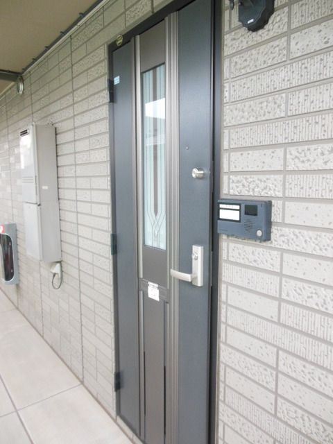 エントランス　★玄関前のスペースです★