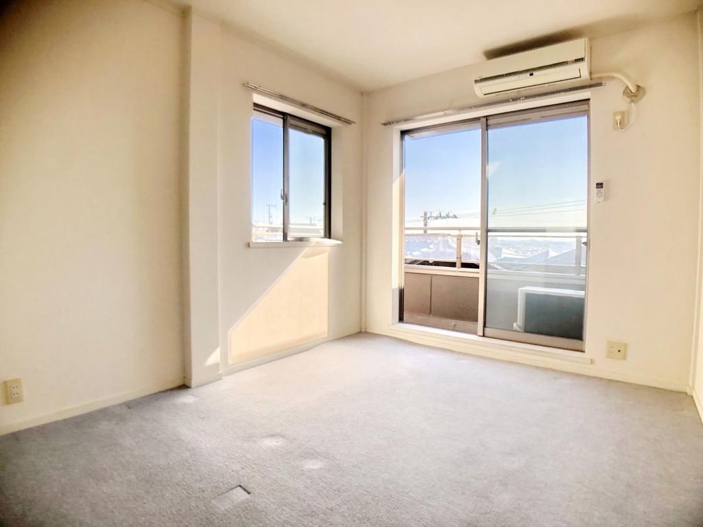 居室・リビング　★お部屋探しはタウンハウジング稲田堤店まで★