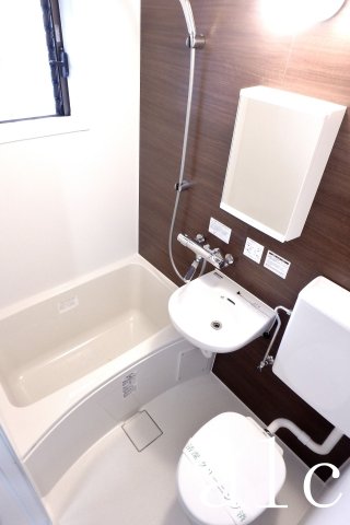 バス・シャワールーム　日々の暮らしに欠かせないお風呂です