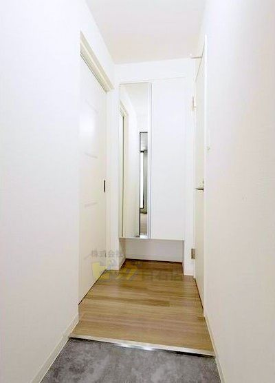 玄関　広々とした玄関です♪