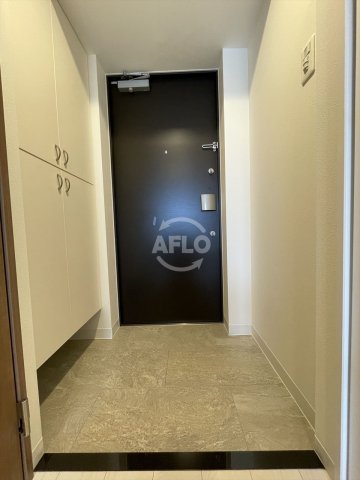 玄関　ゼオン大阪EAST　玄関