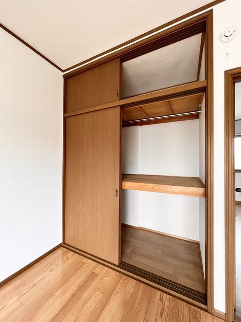 収納　洋室６帖収納