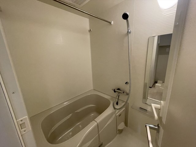 バス・シャワールーム　別部屋参考写真