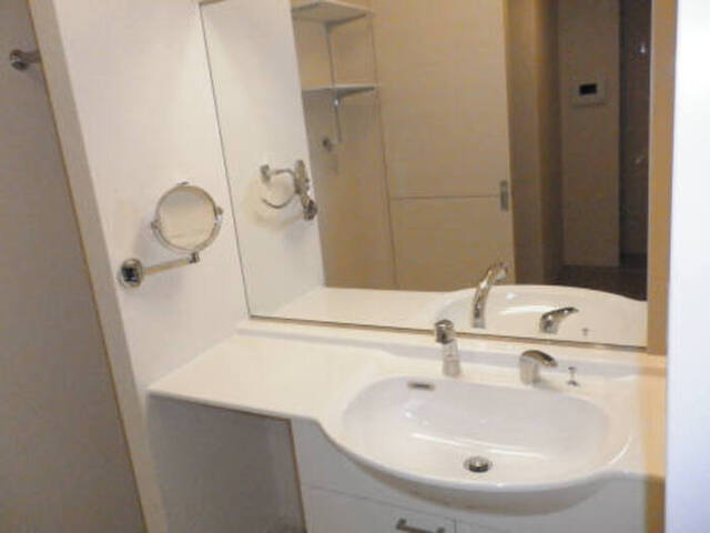 洗面設備　洗髪洗面化粧台