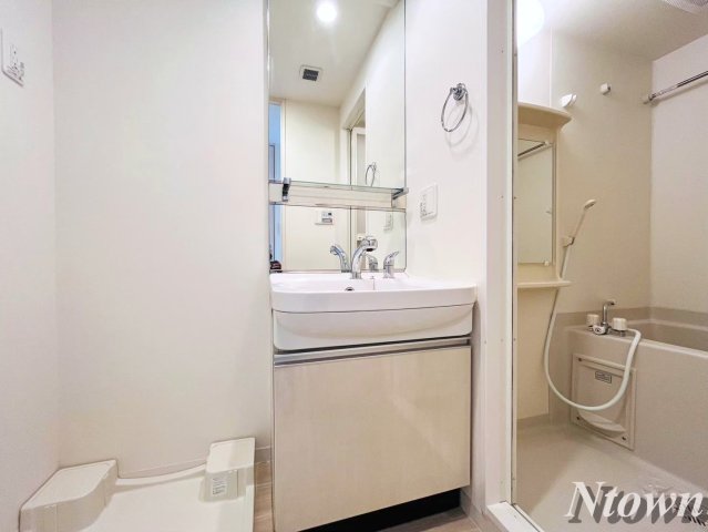 洗面設備　朝の身支度には欠かせない独立洗面化粧台