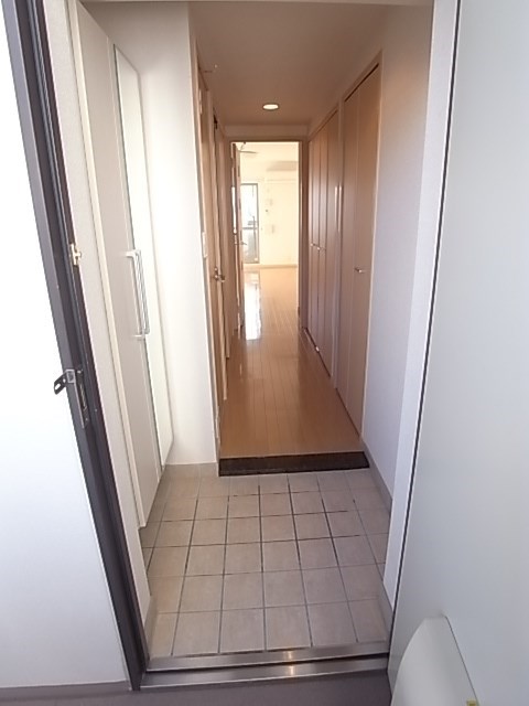 玄関　落ち着いた玄関です