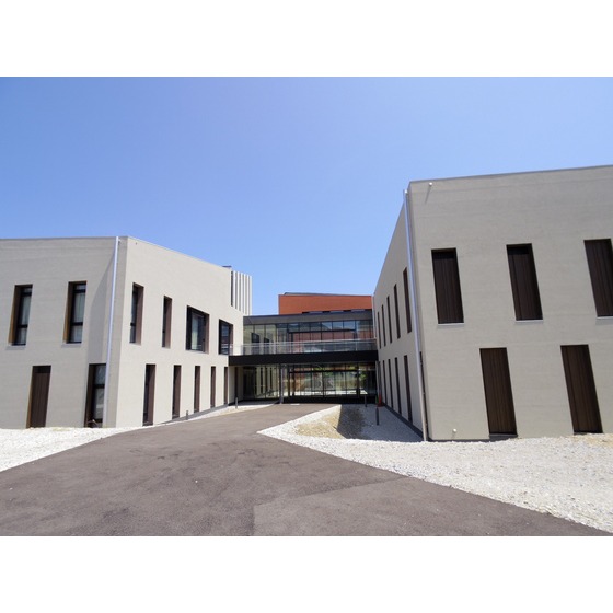 大学・短大　長野県立大学（大学・短大）まで605m