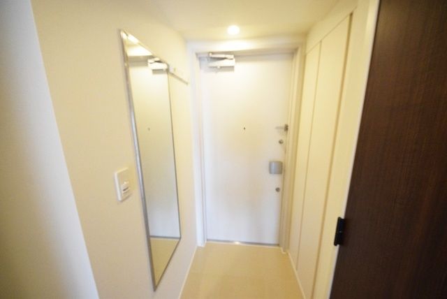 玄関　お部屋探しは株式会社　タウンハウジング　までお気軽にお問合…