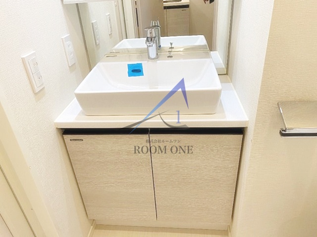 洗面設備　独立洗面台です。