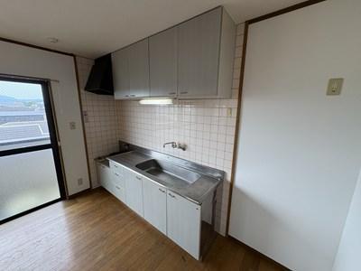 高妻マンションのキッチン写真