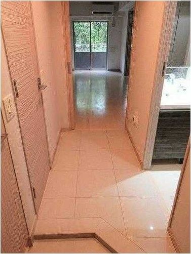 玄関　他号室参照。参考写真