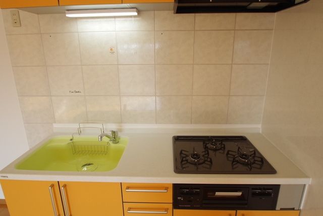 キッチン　★システムキッチン３口グリル付き★