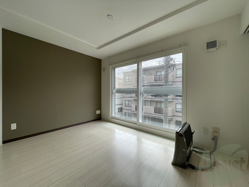 居室・リビング　広くてキレイなお部屋が広がっていて、充実した生活が送れそう。