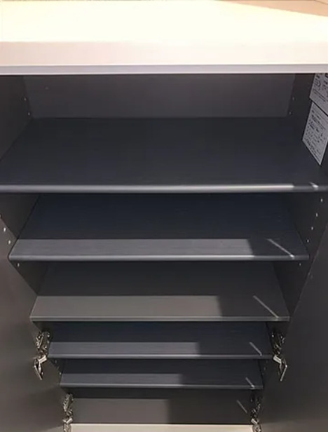 玄関　【前面棟無し明るいお部屋！】お問い合わせはお早めに♪