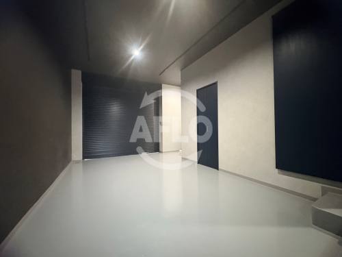 駐車場　GARAGE HOUSE WOODS　車庫