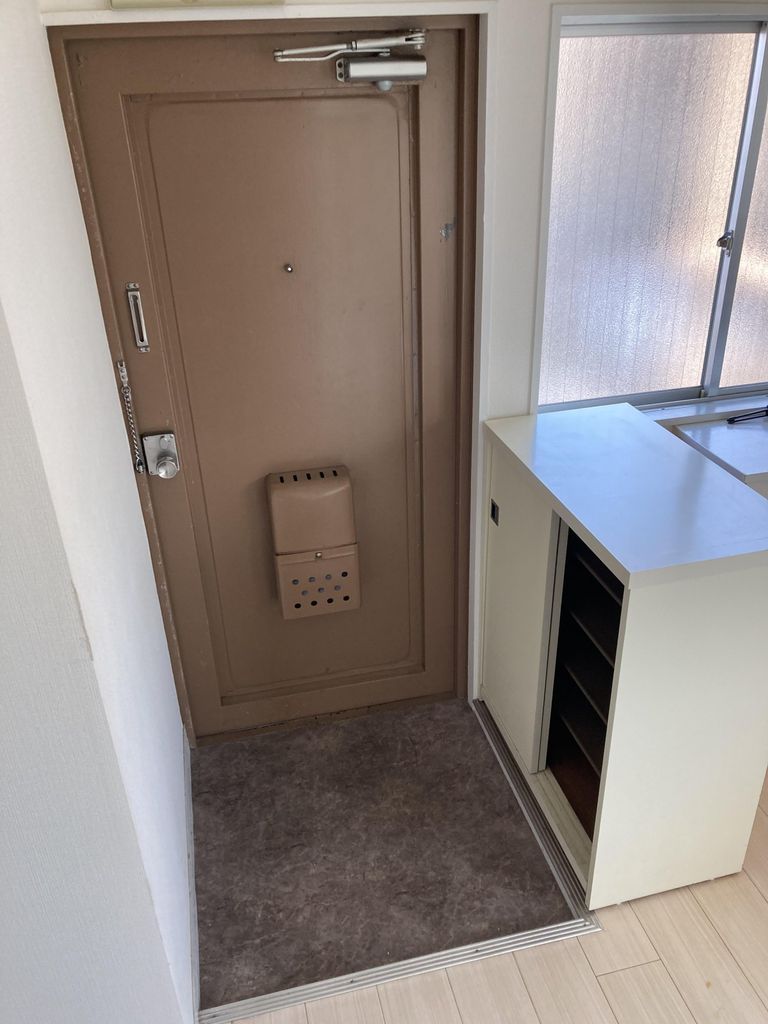 玄関　設備