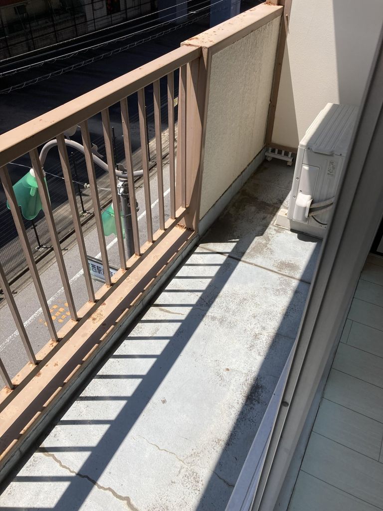 バルコニー　外観