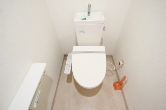 トイレ　※別部屋の写真です