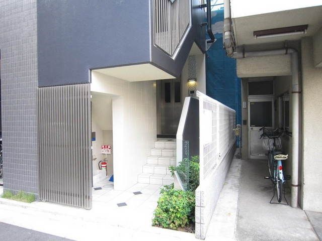 エントランス　エントランス