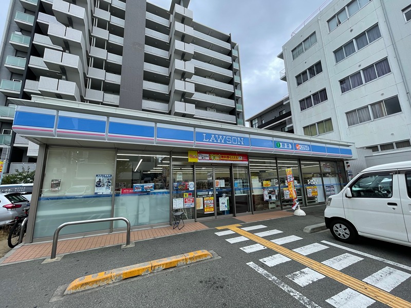 コンビニ　ローソン 南金田二丁目店（コンビニ）まで120m