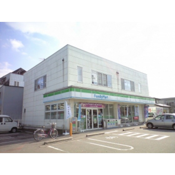 コンビニ　富山新根塚町二丁目店（コンビニ）まで400m