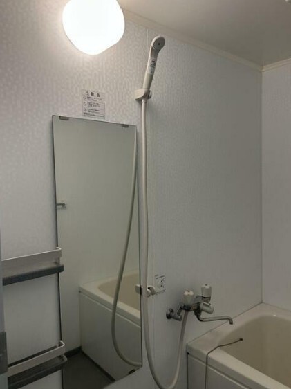 バス・シャワールーム　※別部屋参考写真