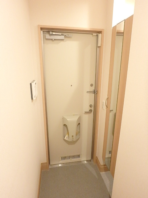 玄関　※室内参考写真※