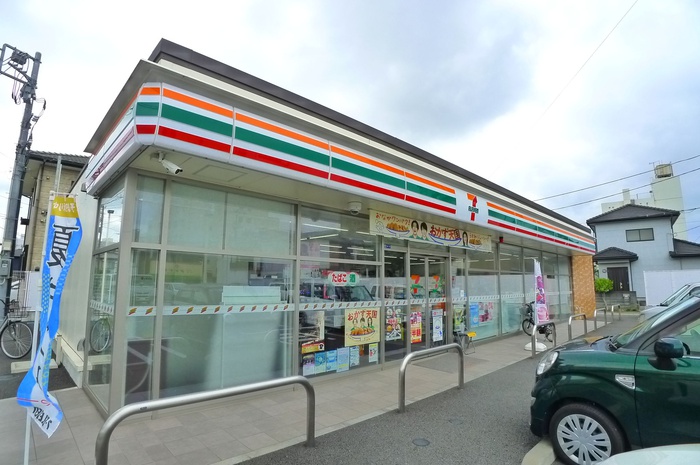 コンビニ　セブンイレブン（コンビニ）まで250m