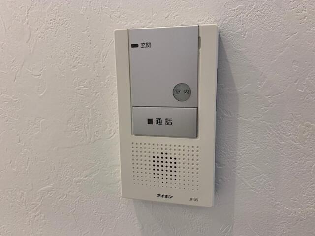 その他設備　?インターホンになります。