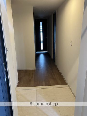 ロイヤルパークス仙台青葉通の玄関写真