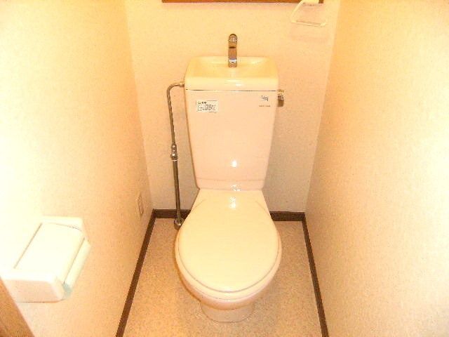 トイレ　清潔感あるトイレ