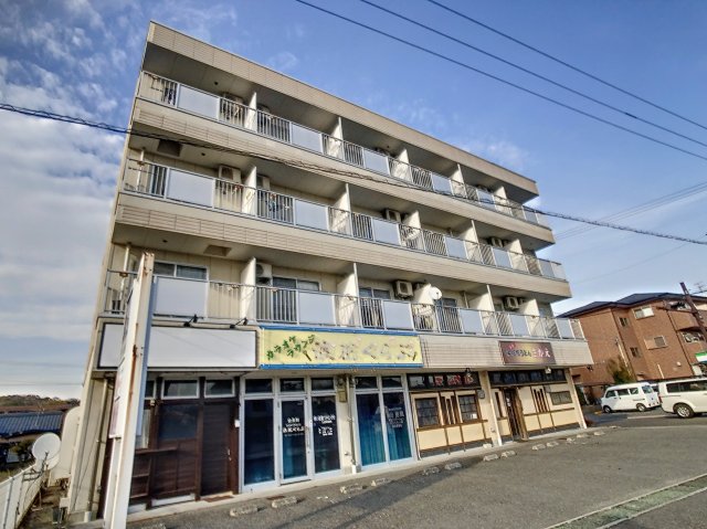 建物外観　現況と異なる場合は現況を優先します。