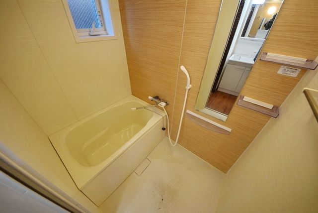 バス・シャワールーム　別部屋参考写真
