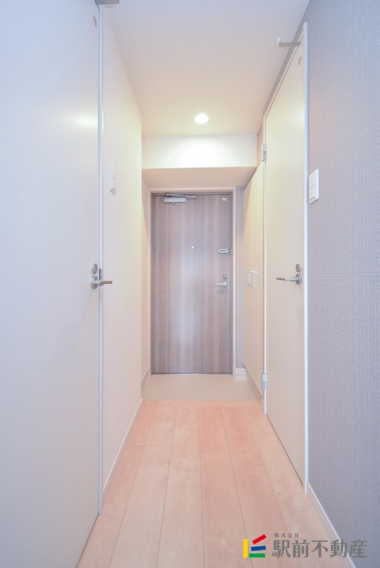 玄関　※同マンション別部屋
