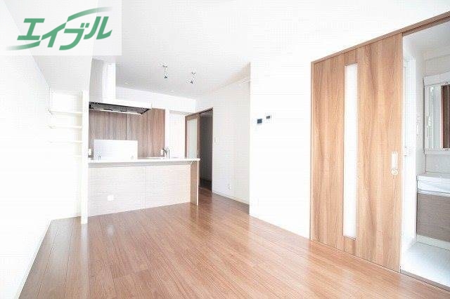 居室・リビング　※同タイプのお部屋の写真です