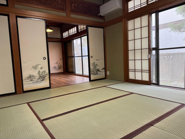 その他設備　10畳和室。新規エアコン