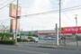 ドラックストア　サンドラッグ東大和桜が丘店（ドラッグストア）まで372m