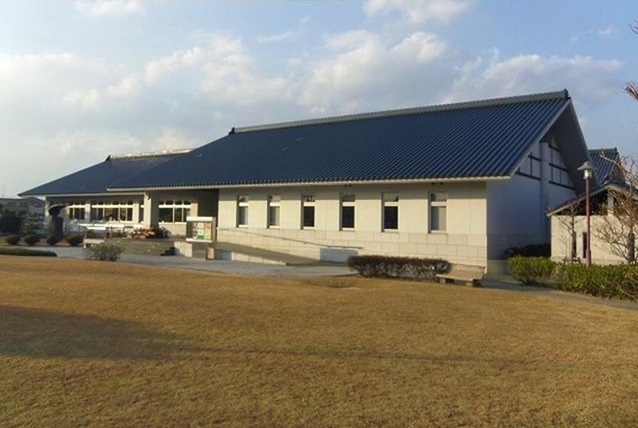 図書館　阿南市立那賀川図書館（図書館）まで603m